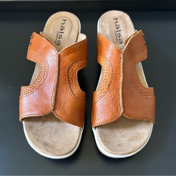 NWOB Halsa Footwear Cassandra Wedge Sandal In Dark Mango, Size 7M - Picture 2 of 12